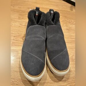 Women’s size 9 TOMS Paxton Suede Gray Booties New without box